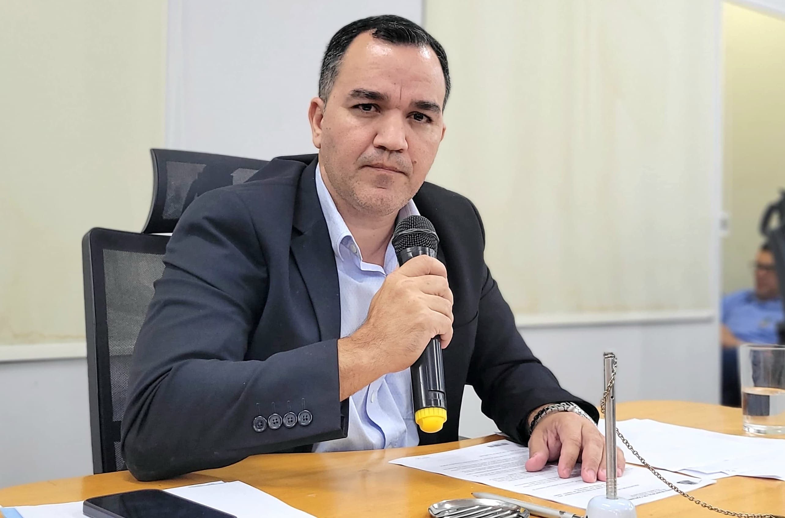 Marcelo pede informações sobre as eleições para diretores de escolas