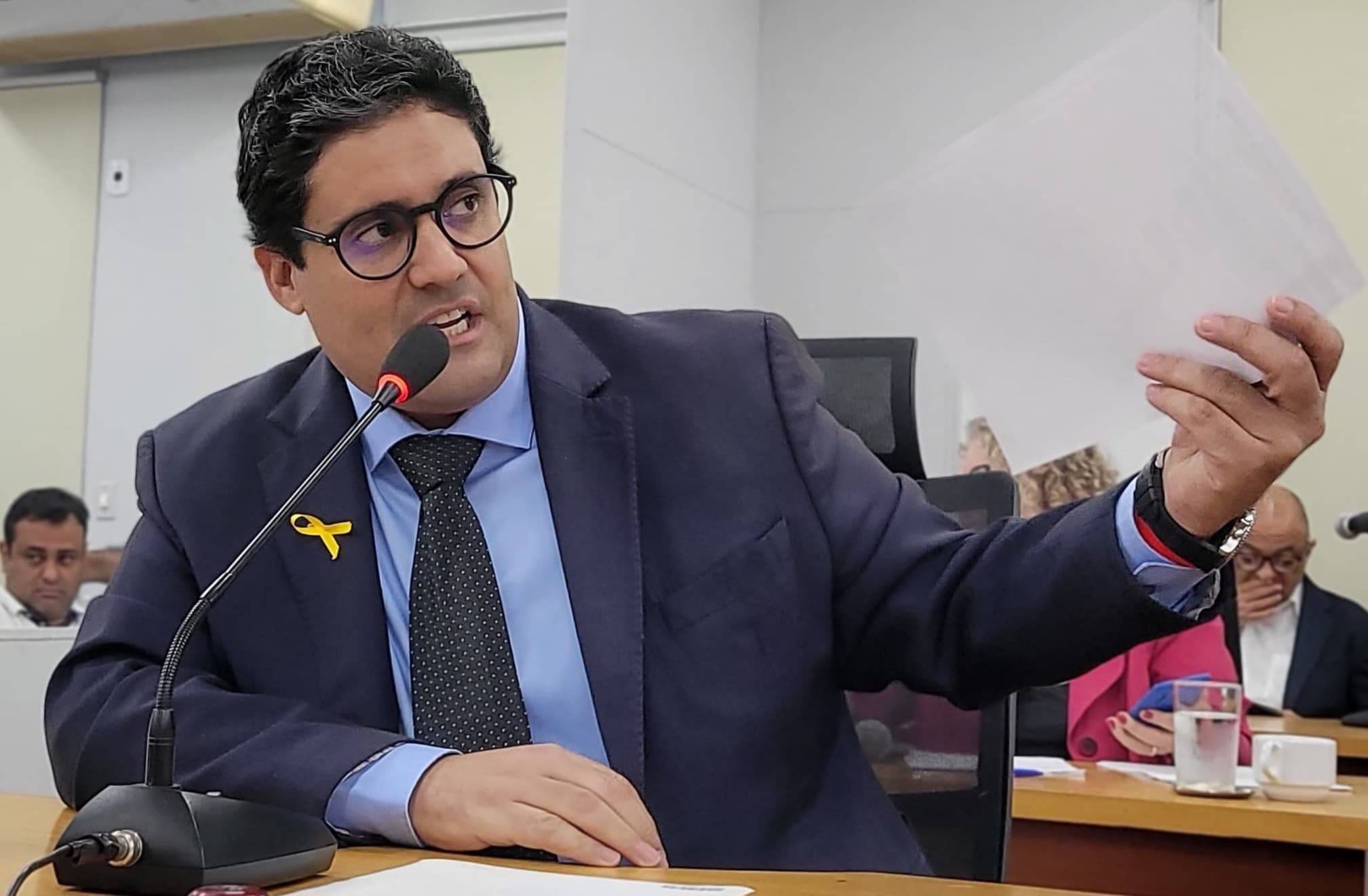 Chicão questiona apreensão de alimentos de consumo próprio na fronteira