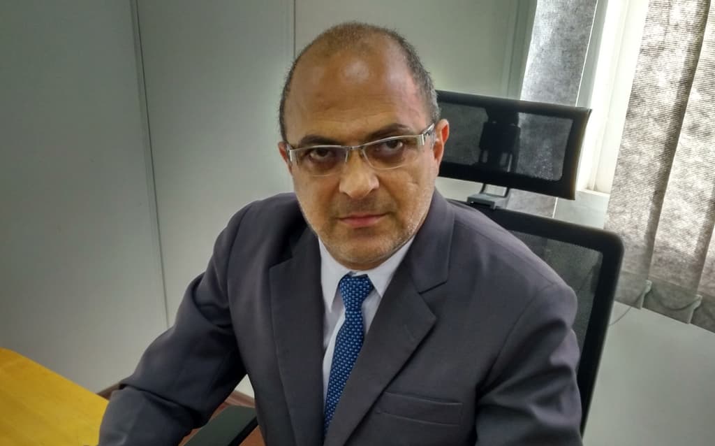 Recuperação do pavimento da Rua Piauí é solicitada na Câmara