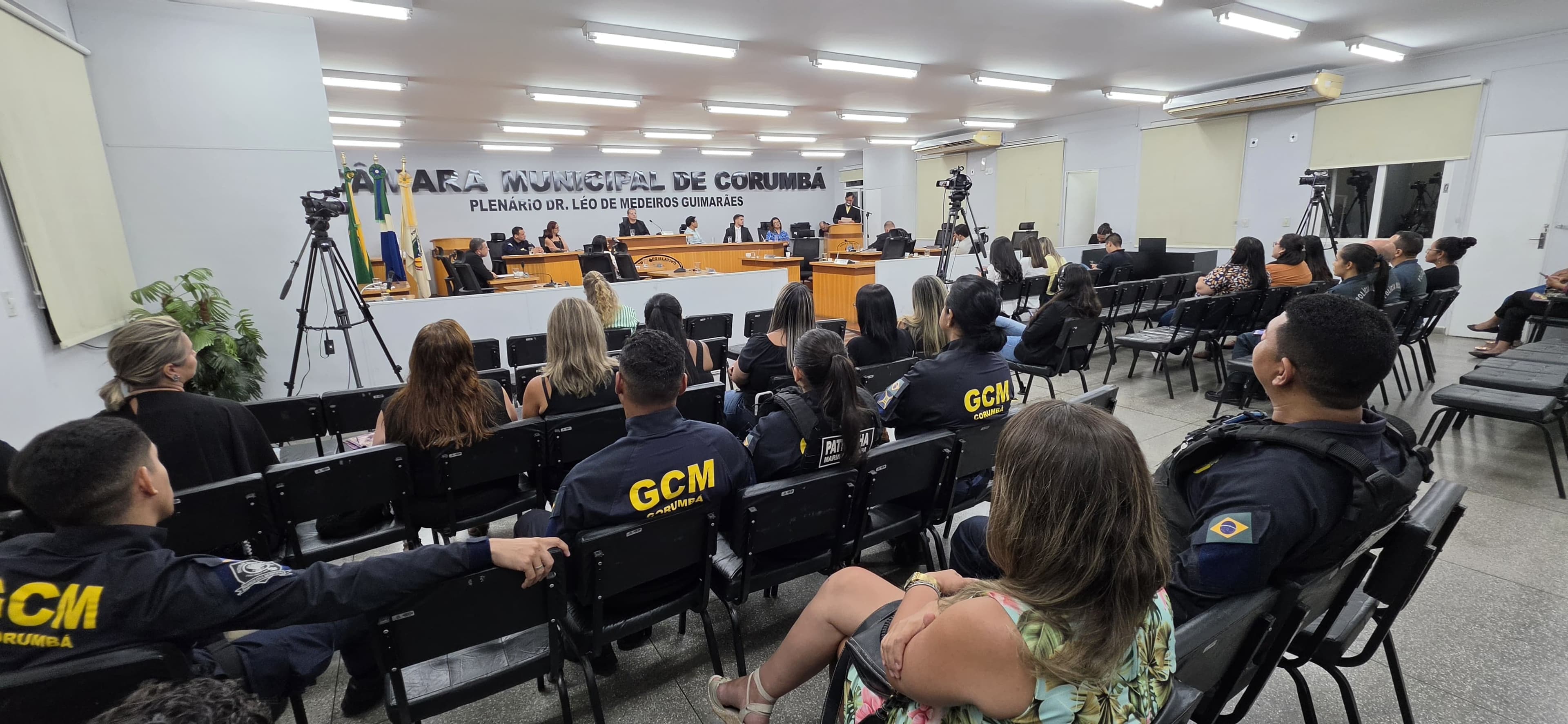 Ato marca dia e abertura da Semana de Combate ao Feminicídio em Corumbá