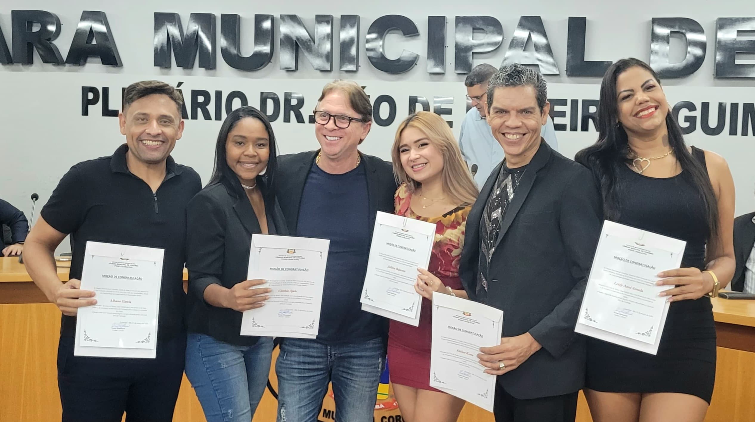 Corte de Momo e músicos da banda são homenageados pela Câmara de Corumbá
