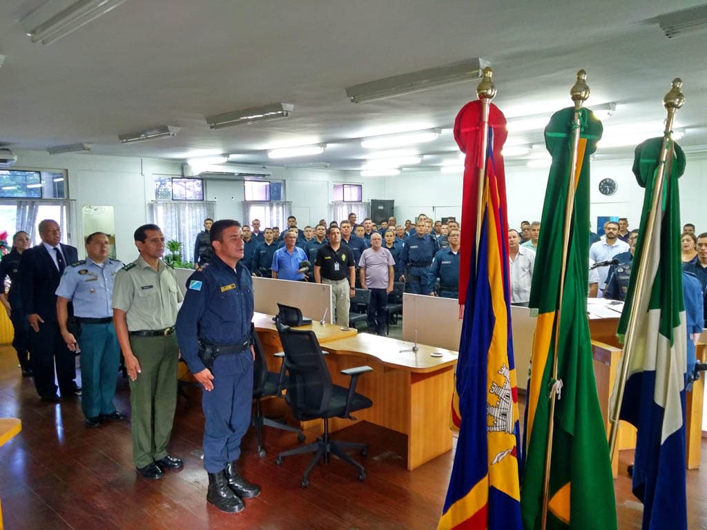 Policiais são homenageados em Corumbá por ações de combate à criminalidade