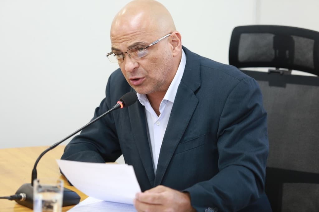 Vereador solicita emenda para atender assentados com água potável