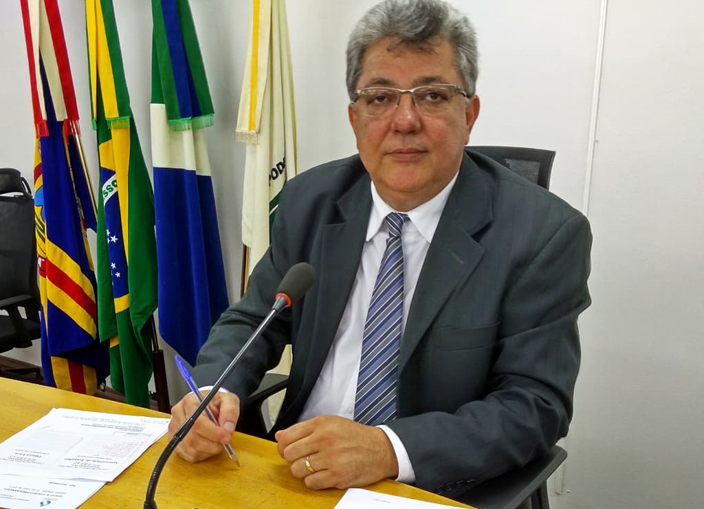 Vereador solicita implantação de linha de ônibus para atender a Manga