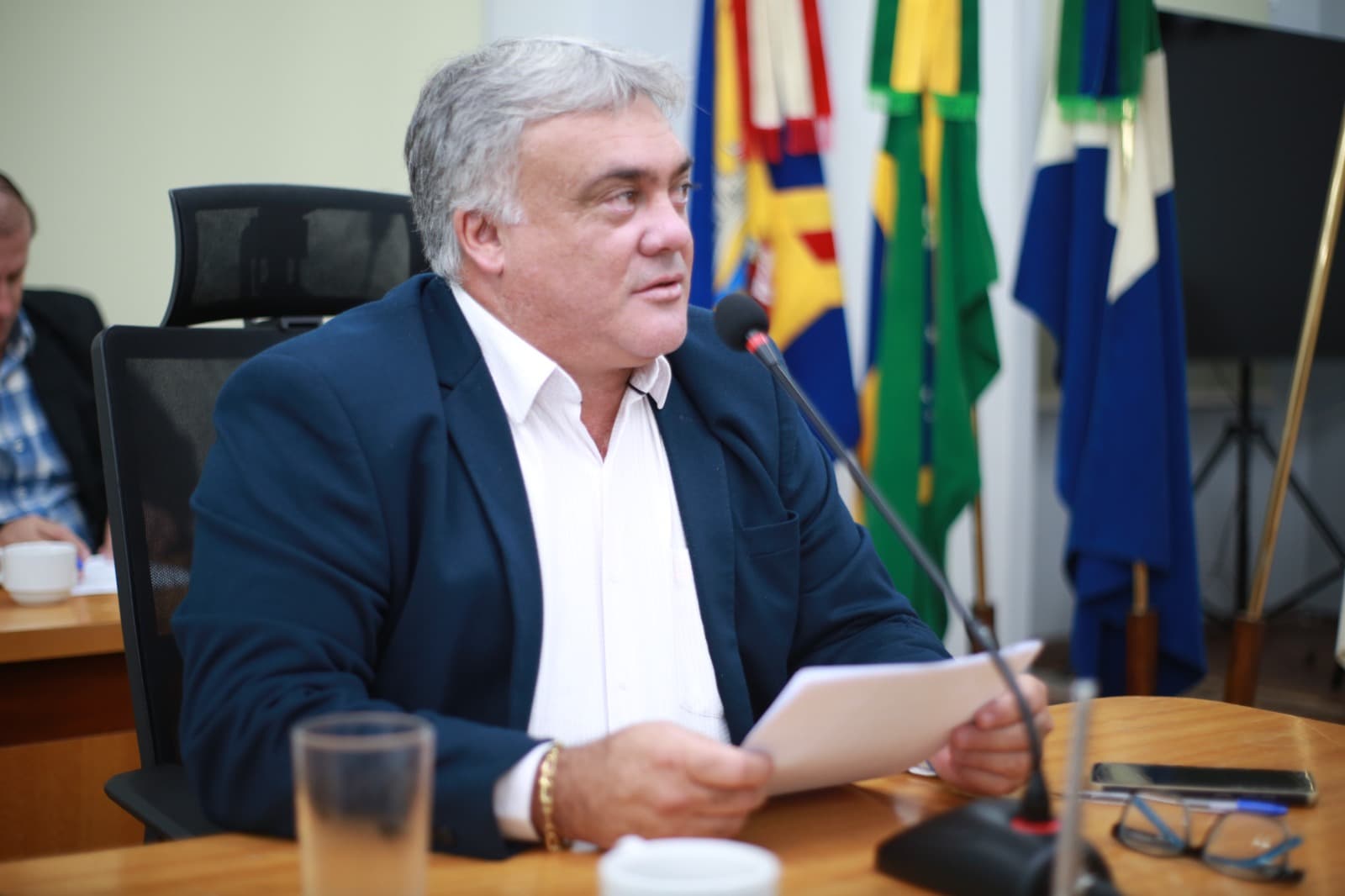 Vereador solicita mutirões de limpeza em três bairros da cidade