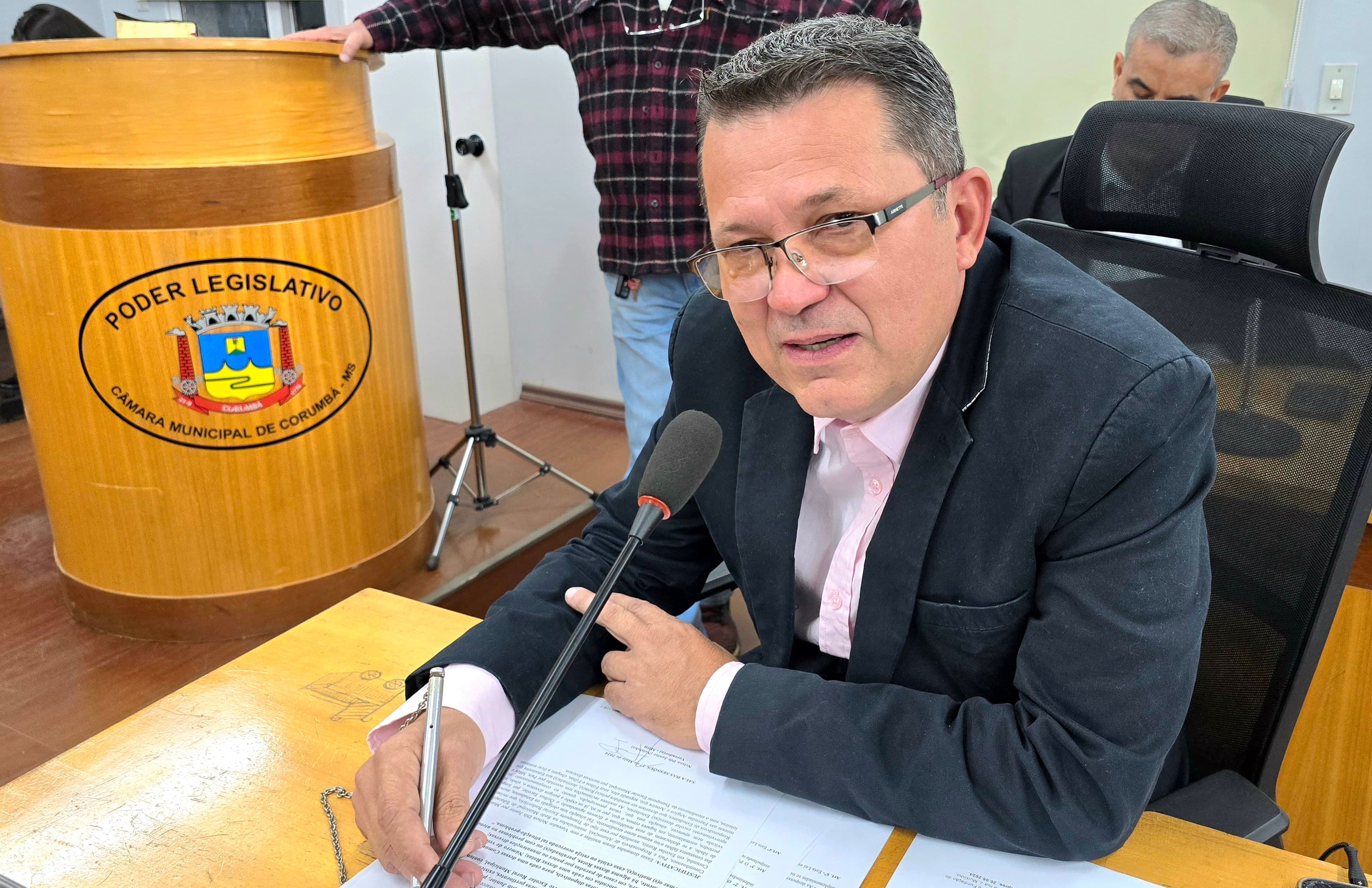 Vereador cobra realização de mutirão para acabar com os ‘pequenos lixões urbanos’