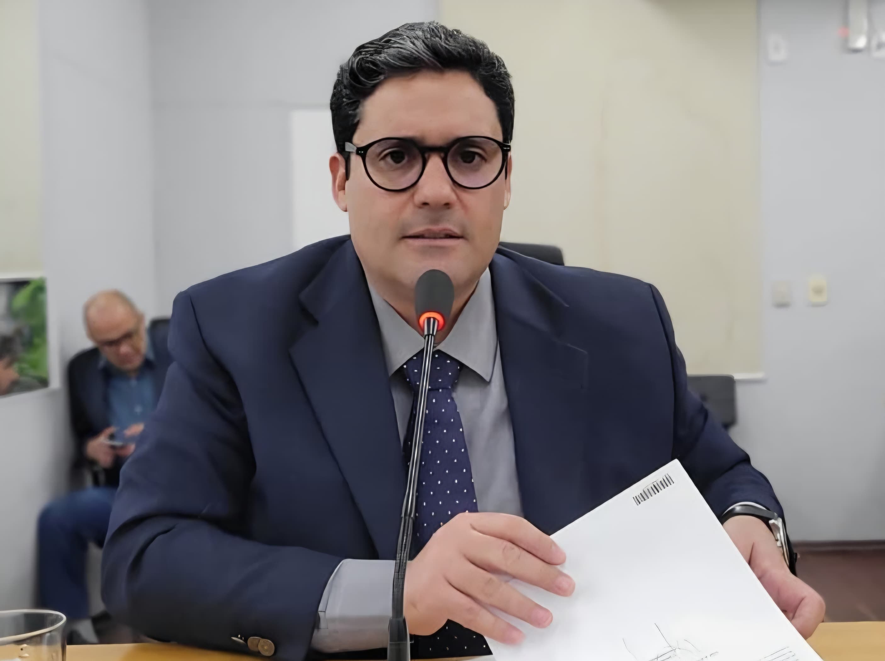 Na Câmara, Chicão sugere entrega de cestas natalinas aos servidores municipais