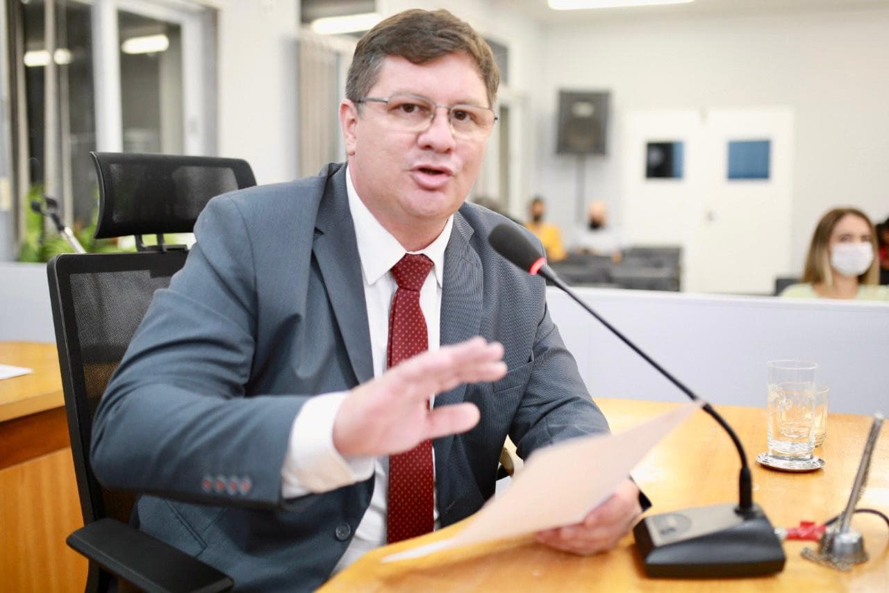 Reforma da Escola Gabriel Vandoni de Barros é solicitada por vereador corumbaense