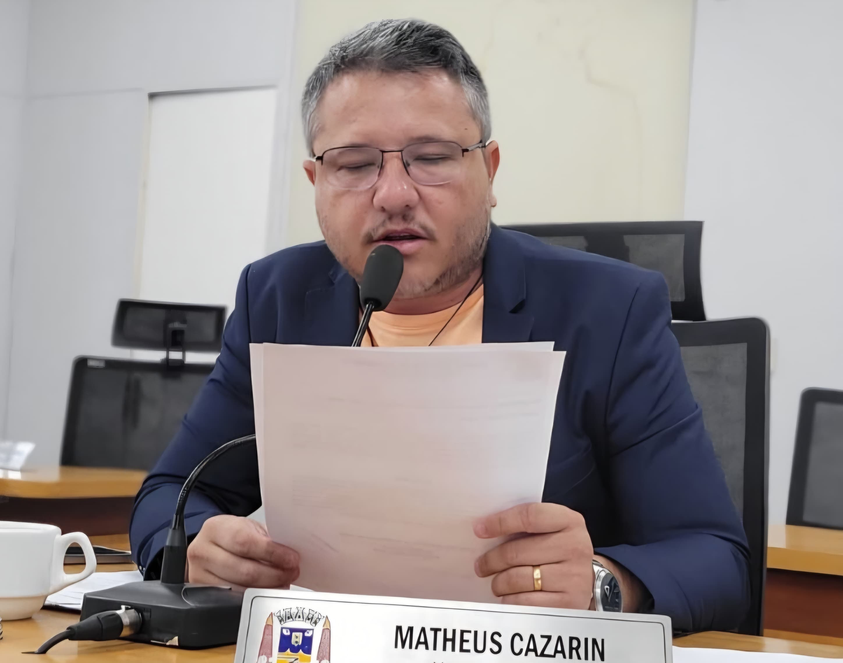 Cazarin cobra providências para restabelecimento de estoque de anestésicos no CCZ