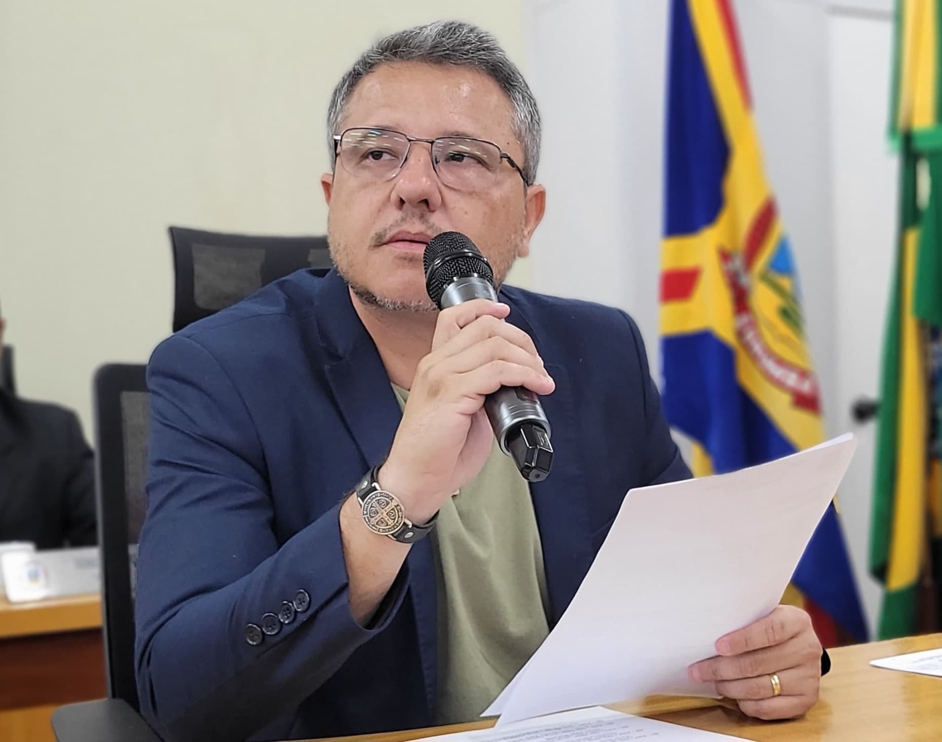 Cazarin cobra prazo para regularização do Santa Cruz visando ampliação
