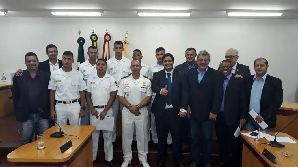 Fuzileiros Navais mudam visual da Santa Casa e são homenageados na Câmara