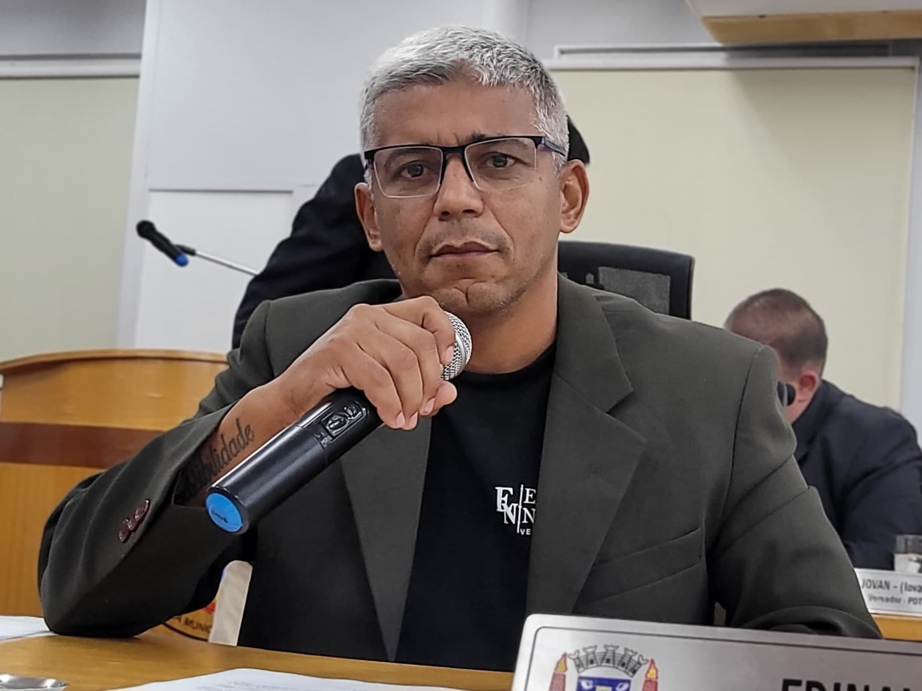 Edinaldo sugere ao Município, distribuição de máscaras para estudantes da Reme