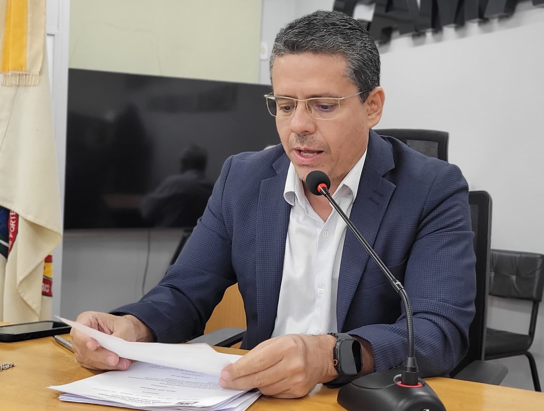 Alexandre pede reajuste anual aos servidores com base nos índices do IPCA