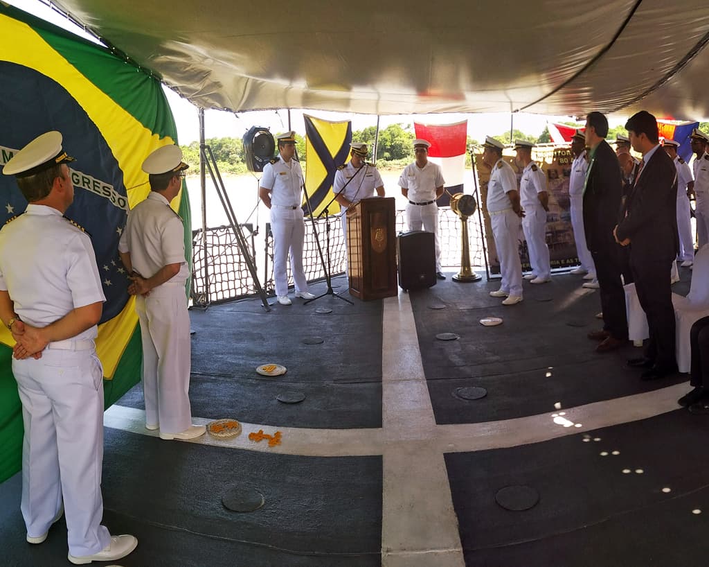 Marinha celebra 80 anos do Monitor Parnaíba, navegando pelo Rio Paraguai