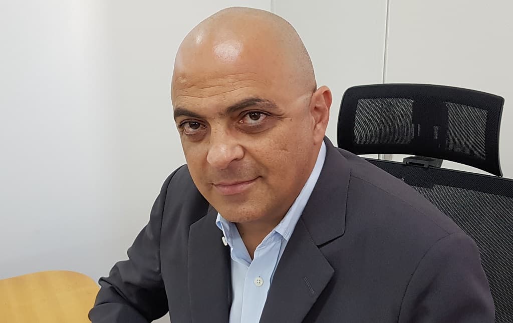 Vereador cobra entrega de contas de telefone nas residências dos consumidores