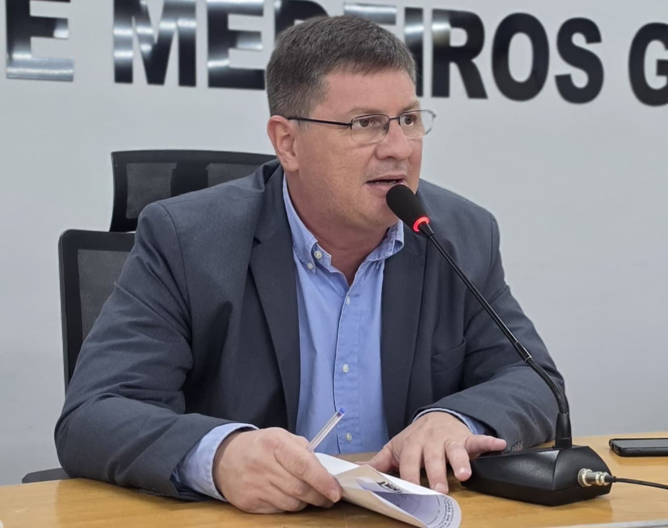 Bira recomenda serviços de recuperação de rede de esgoto na Edu Rocha