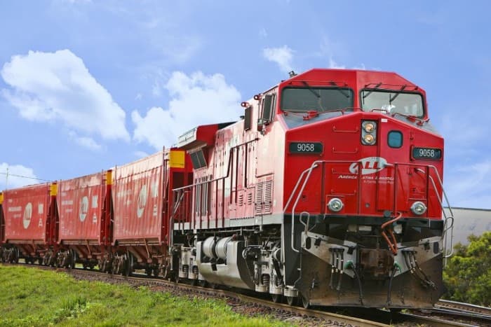 Na Câmara, vereador destaca empenho de Azambuja pela recuperação da ferrovia
