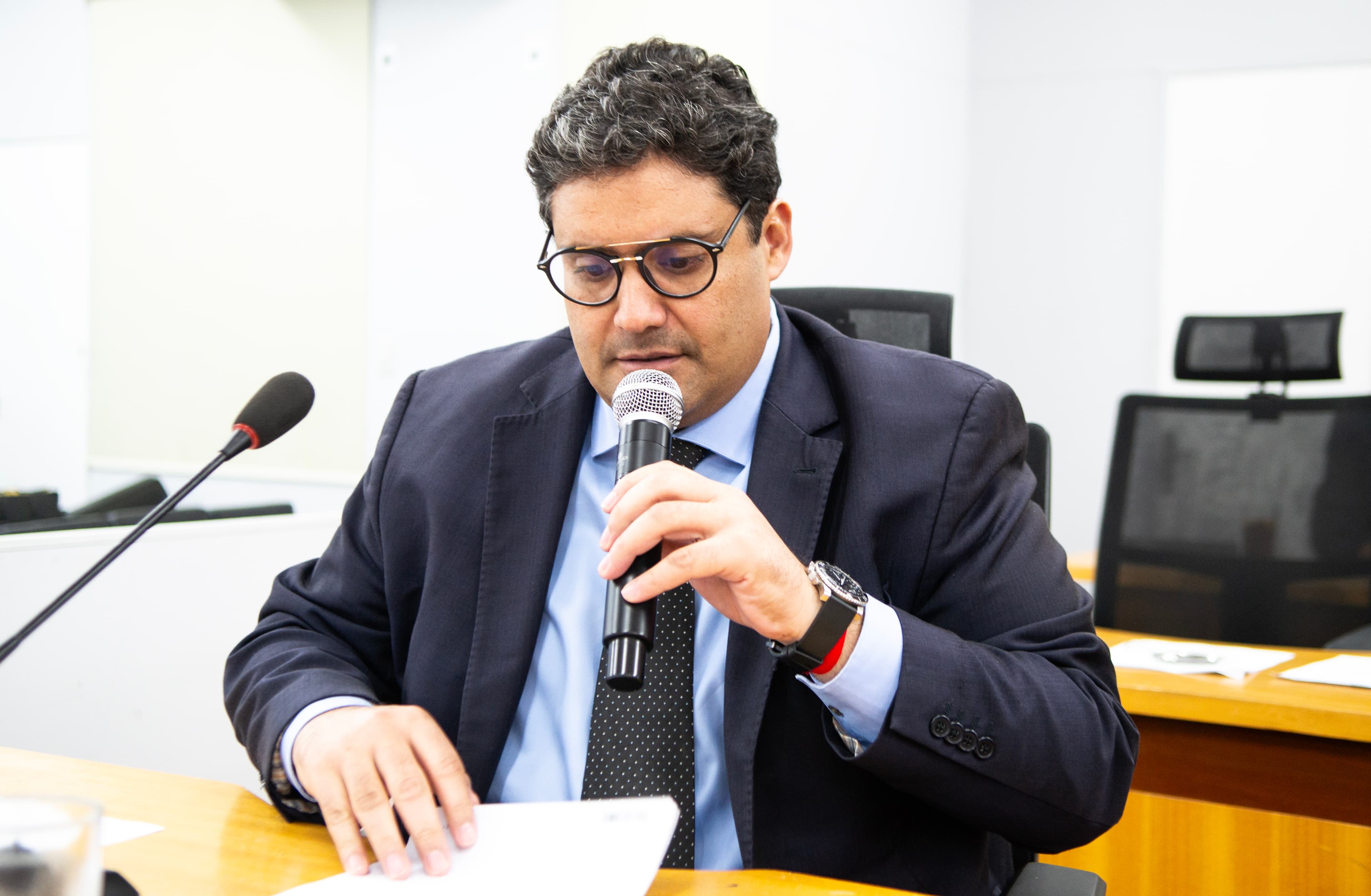 Fonplata: Chicão cobra informações sobre contrato e pagamento do empréstimo
