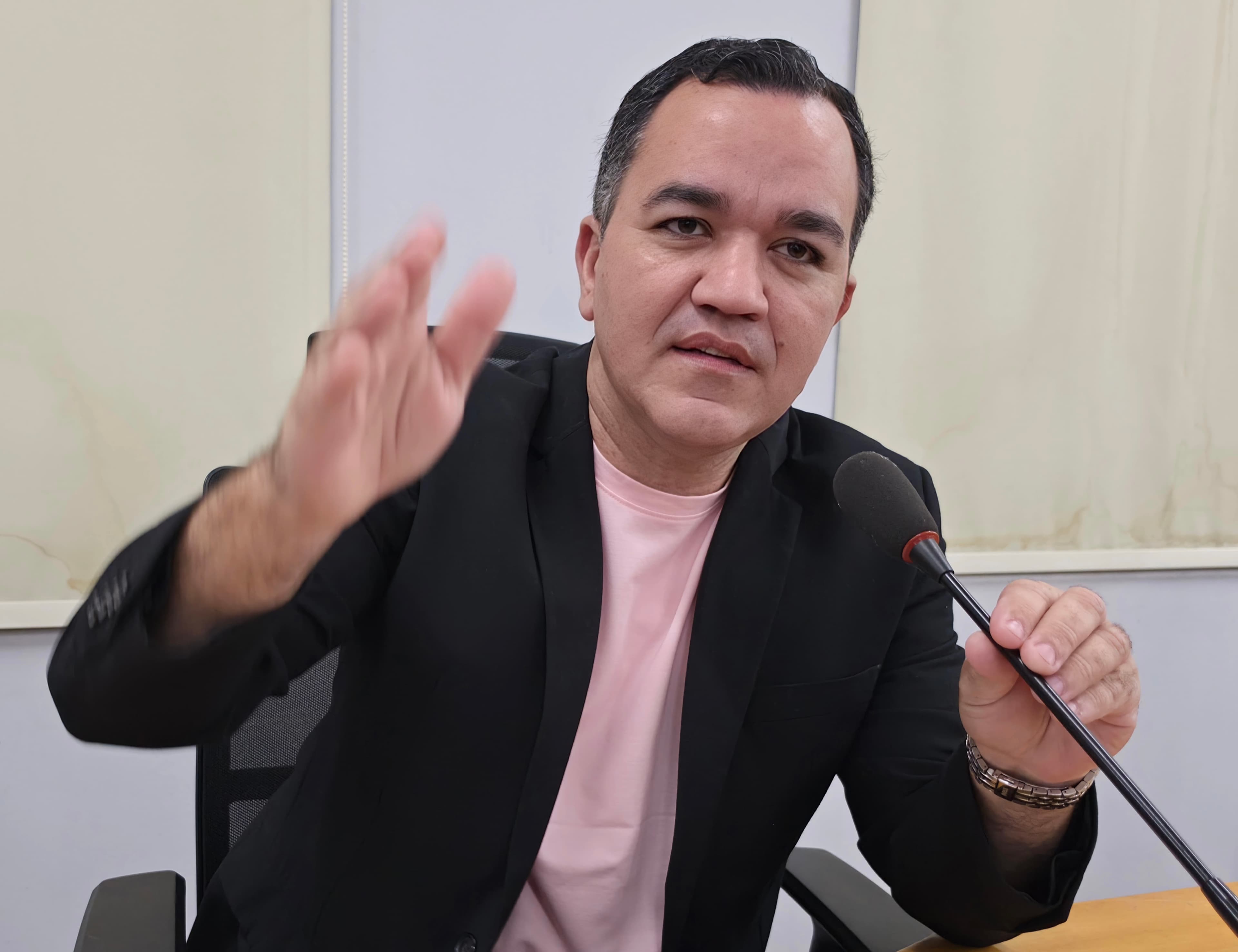 Marcelo pede pavimentação de alameda no Guanã em cronograma de obras da Prefeitura