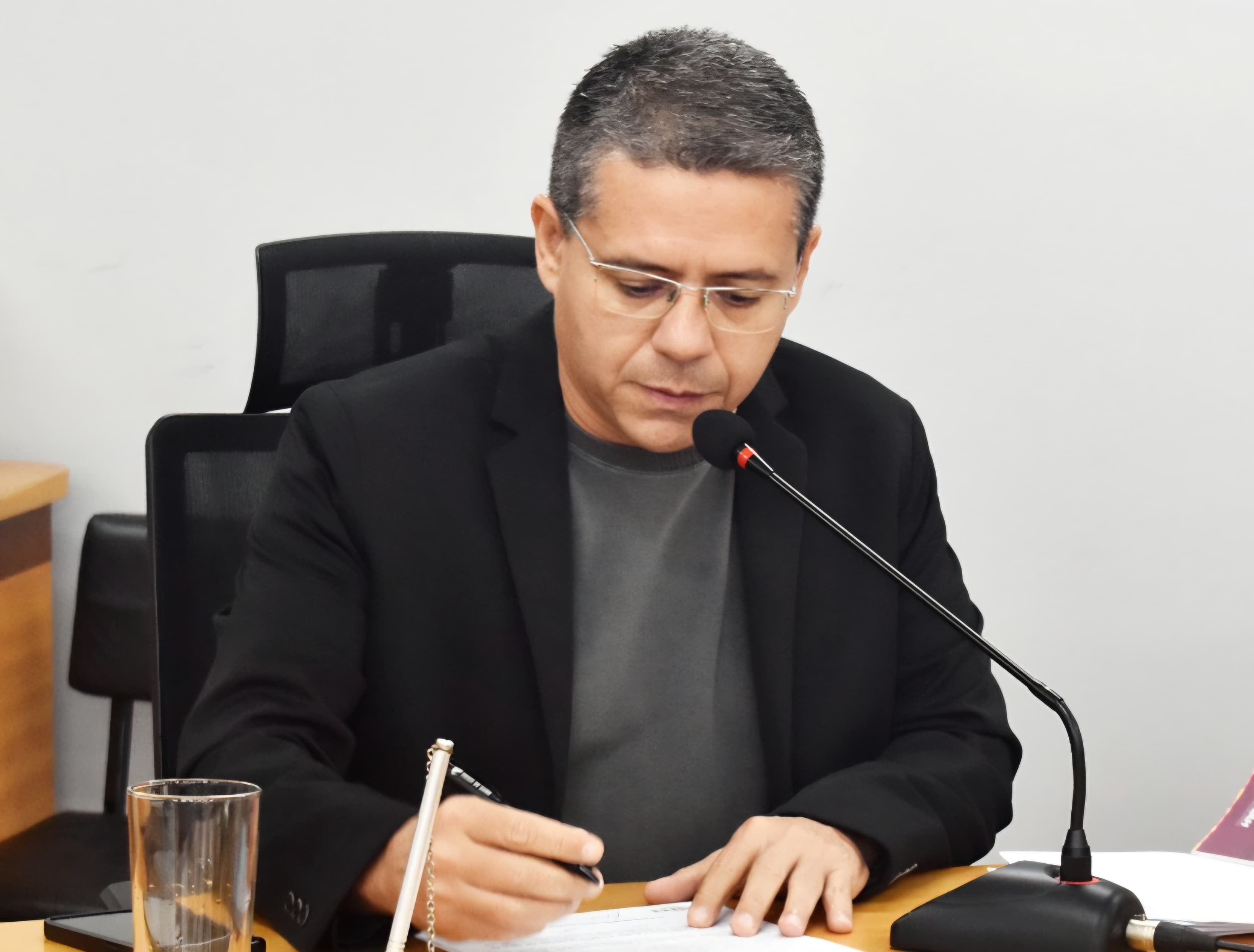 Alexandre reforça necessidade da implantação do Ensino Médio no Porto da Manga