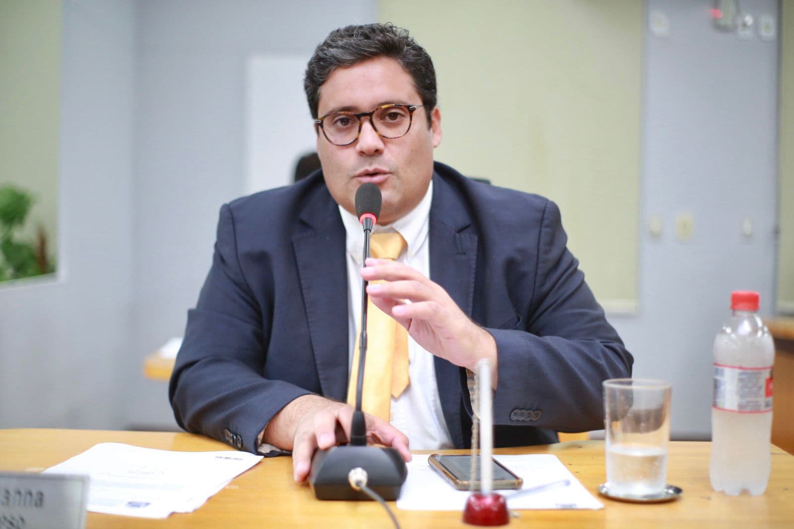 Vereador sugere parceria para disponibilização do Aplicativo Educação + Segura em Corumbá