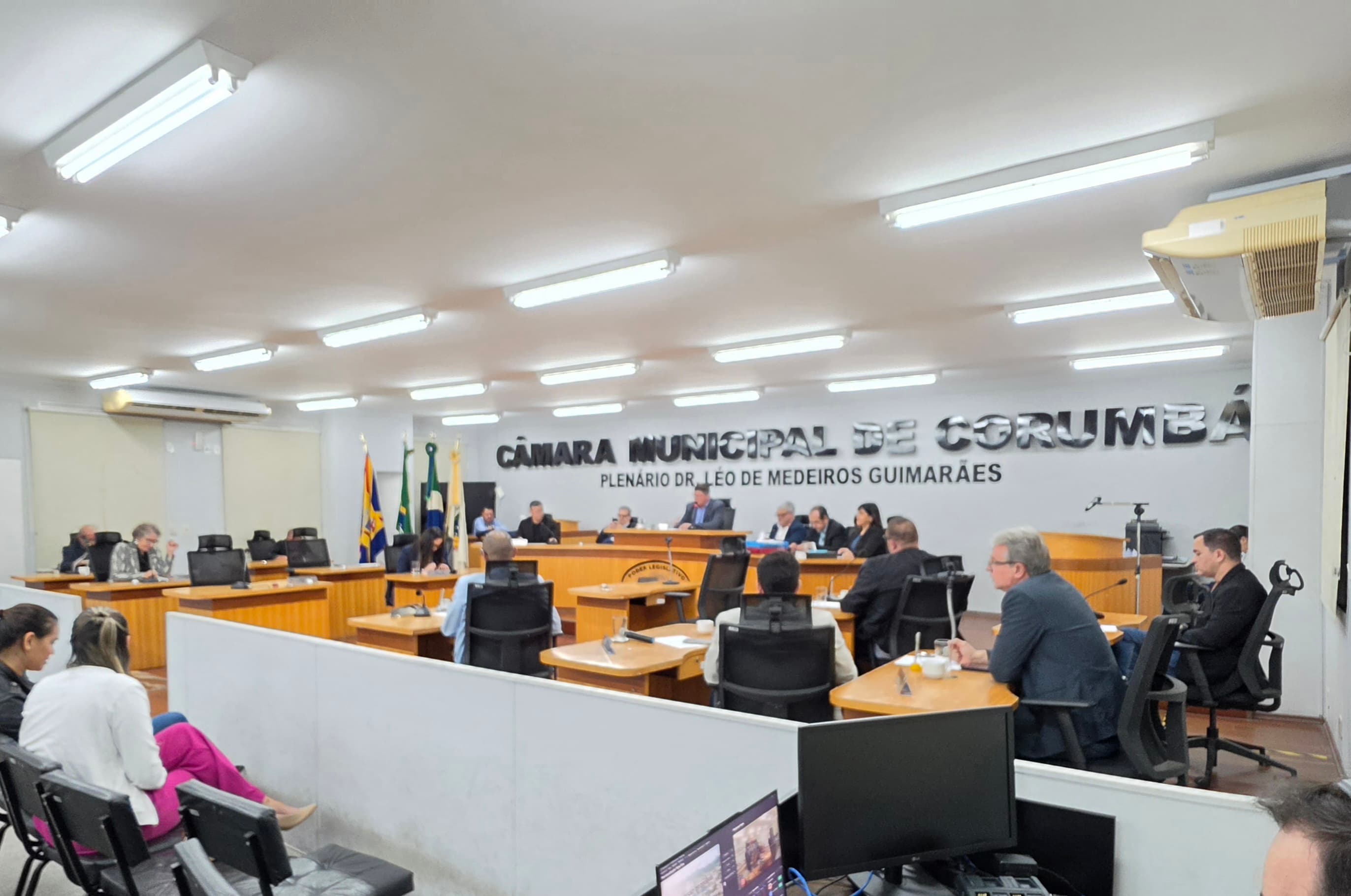 Câmara derruba dois vetos totais do Executivo sobre transporte e vagas de trabalho