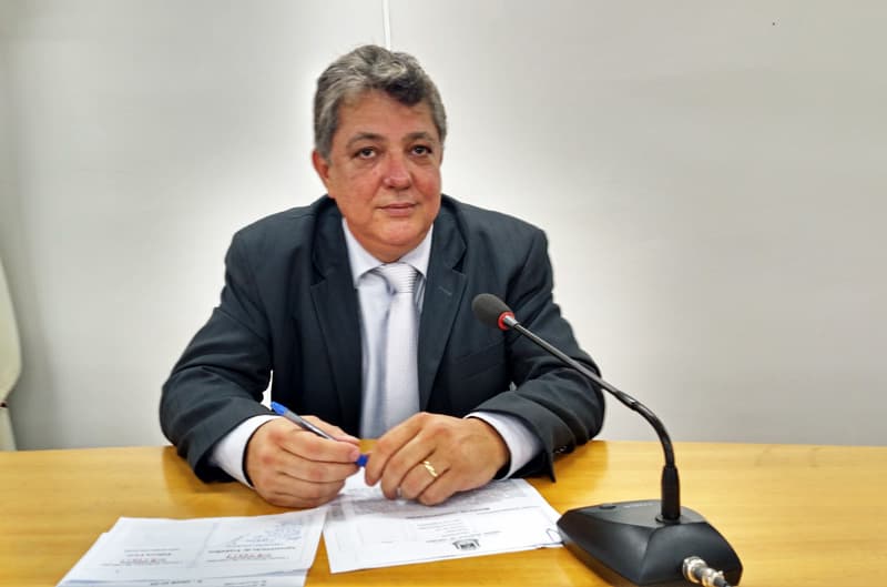 Evander cobra recuperação de poço artesiano no assentamento Tamarineiro II