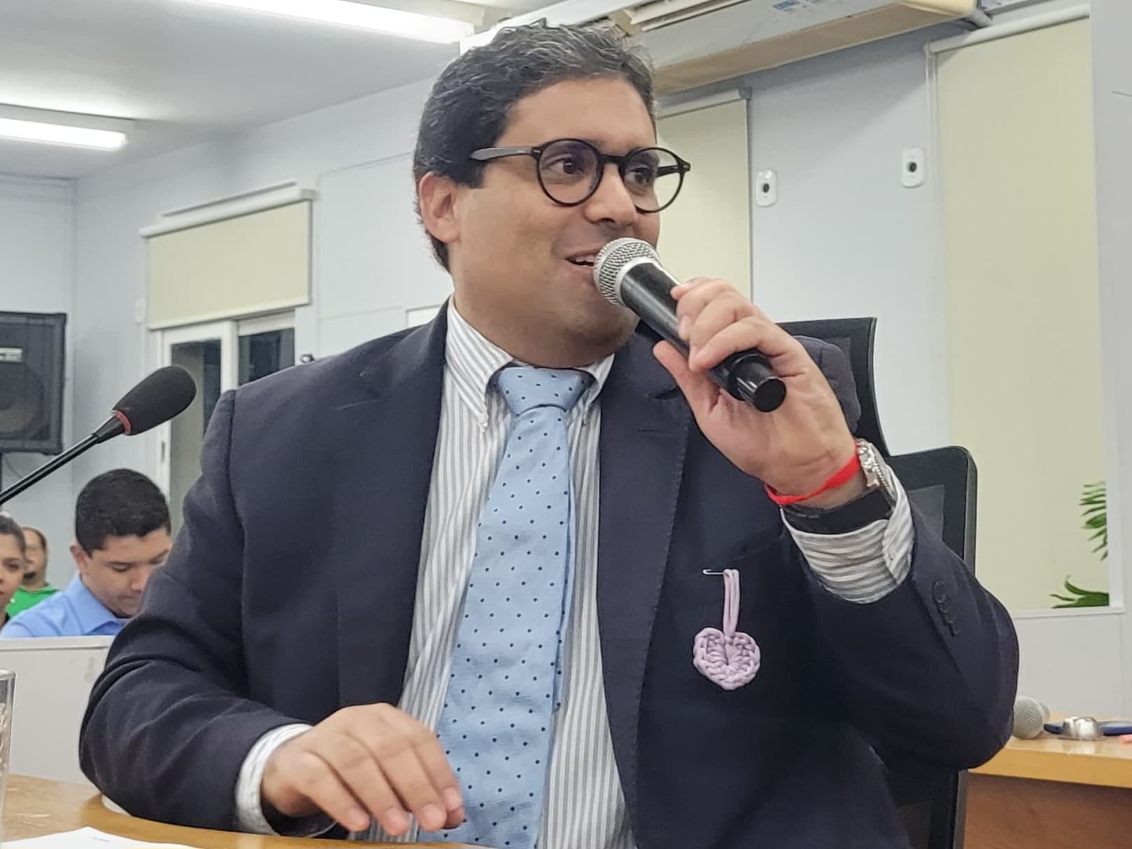 Chicão reivindica retorno as cirurgias eletivas, inclusive de cataratas, em Corumbá