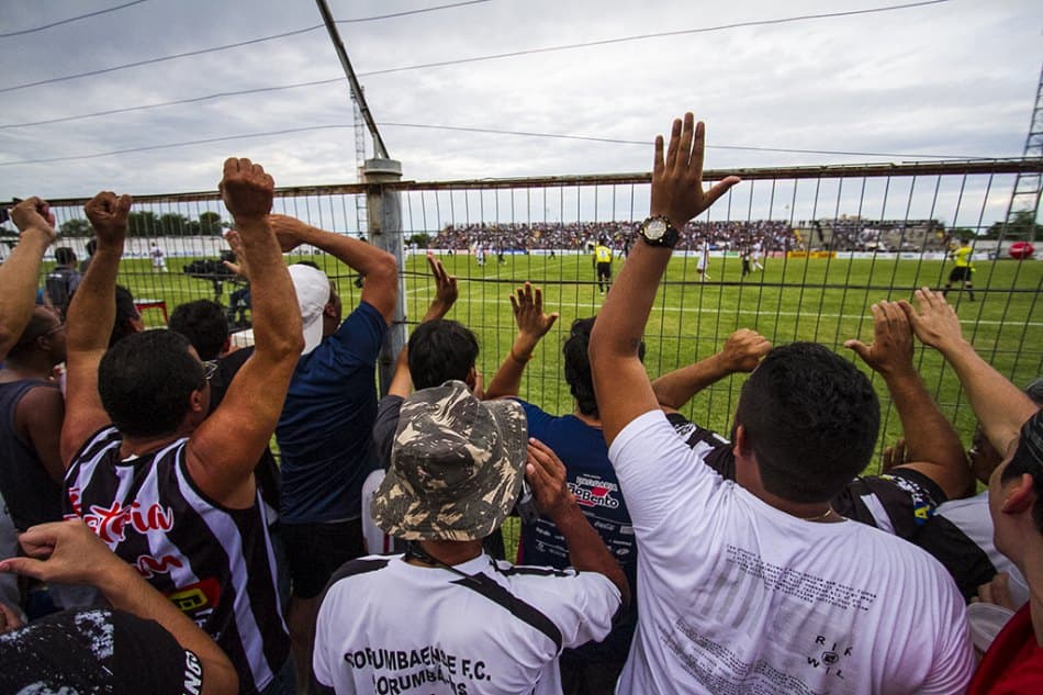 Vereador propõe liberação da venda de cerveja em estádios de futebol