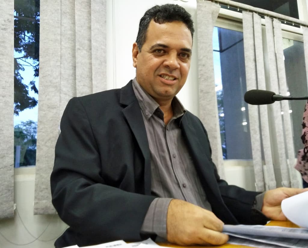 Na Câmara, vereador cobra a obrigatoriedade do uso de taxímetro