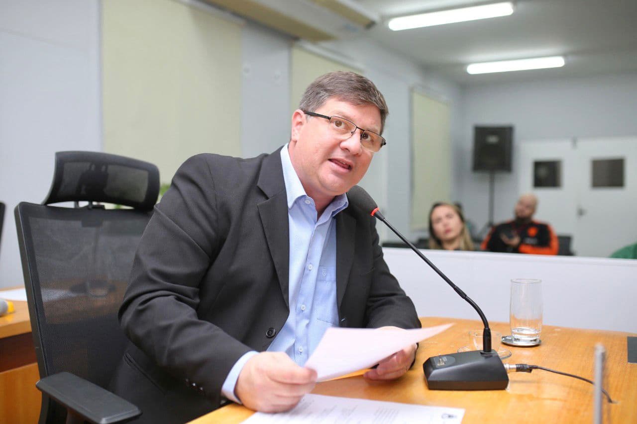 Vereador reforça necessidade de melhorar iluminação na via de acesso ao Porto Limoeiro