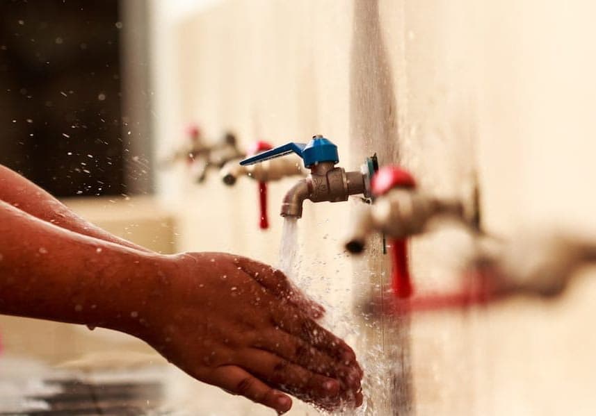 Na Câmara, projeto prevê análise da água consumida na Reme e unidades de saúde