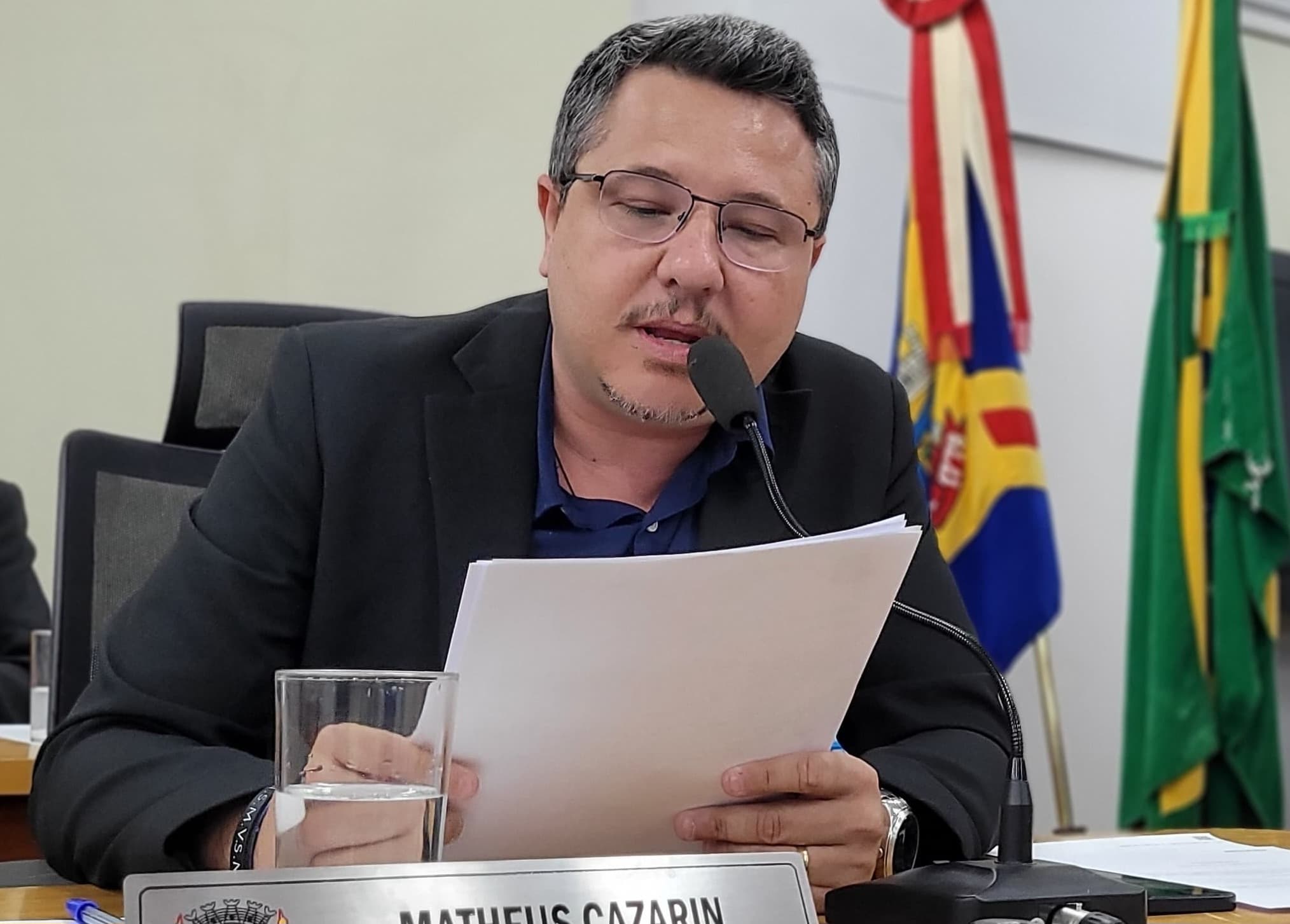 Cazarin busca informações sobre lista de espera na Rede Municipal de Ensino