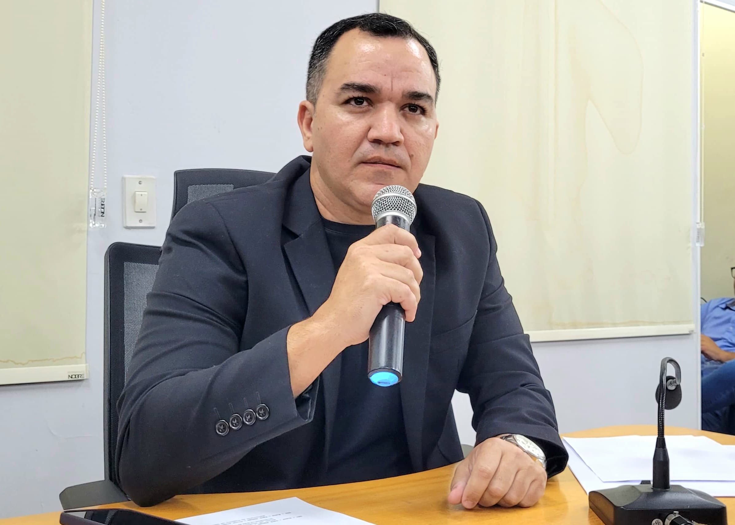 Marcelo cobra informações sobre a unidade de armazenamento e distribuição de sangue