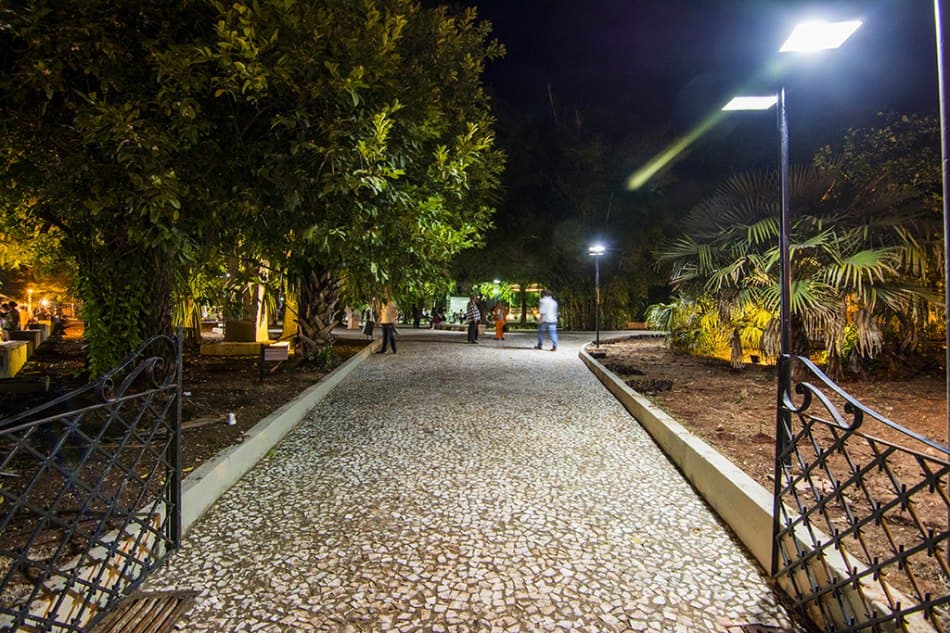 Domingos solicita instalação de banheiros químicos no Jardim da Independência