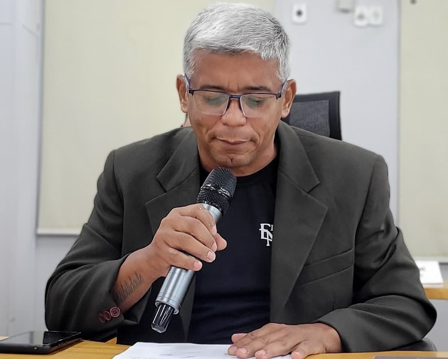 Edinaldo pede correção de rede de esgoto na região do Loteamento Pantanal
