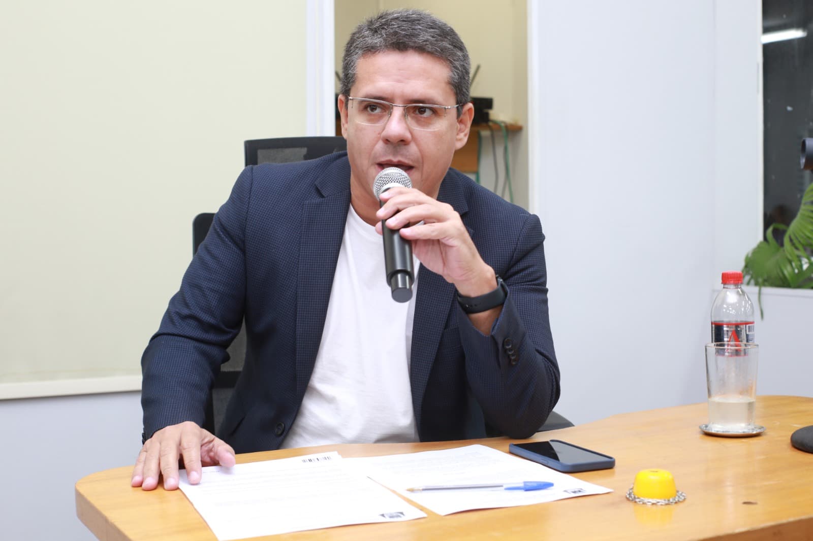 Vereador propõe programa para atender animais com ração e acessórios