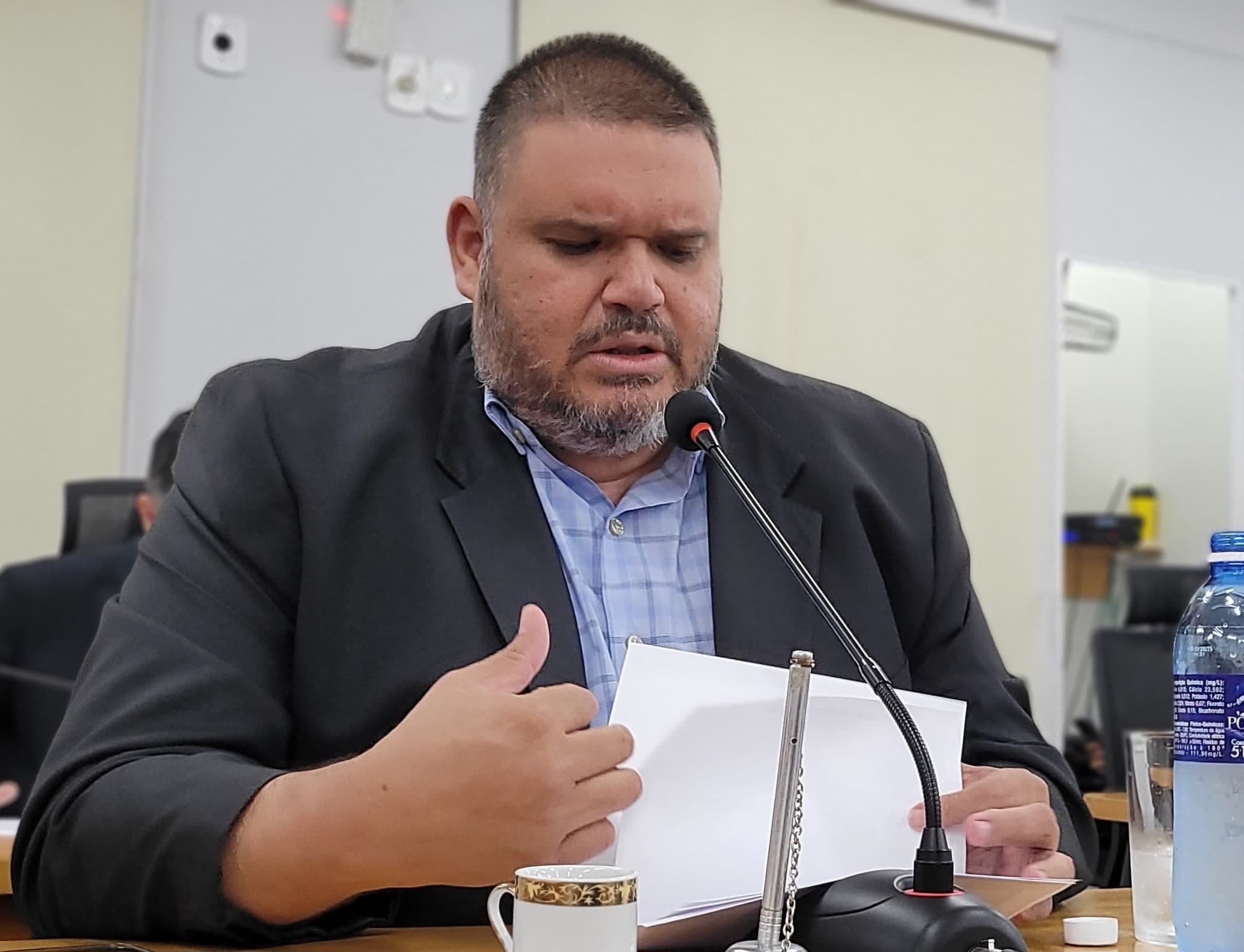 Jovan cobra esclarecimentos da Energisa sobre quedas constantes de energia na Zona Rural