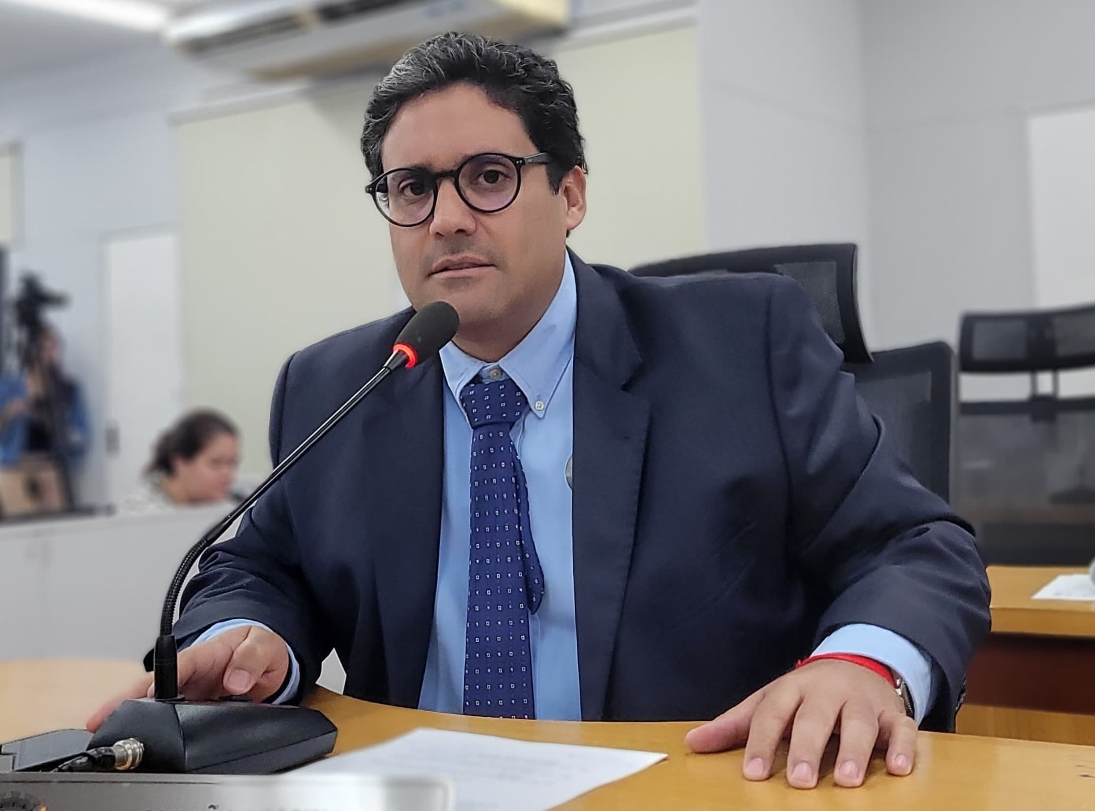 Chicão pede recuperação das escadarias que dão acesso ao Porto Geral