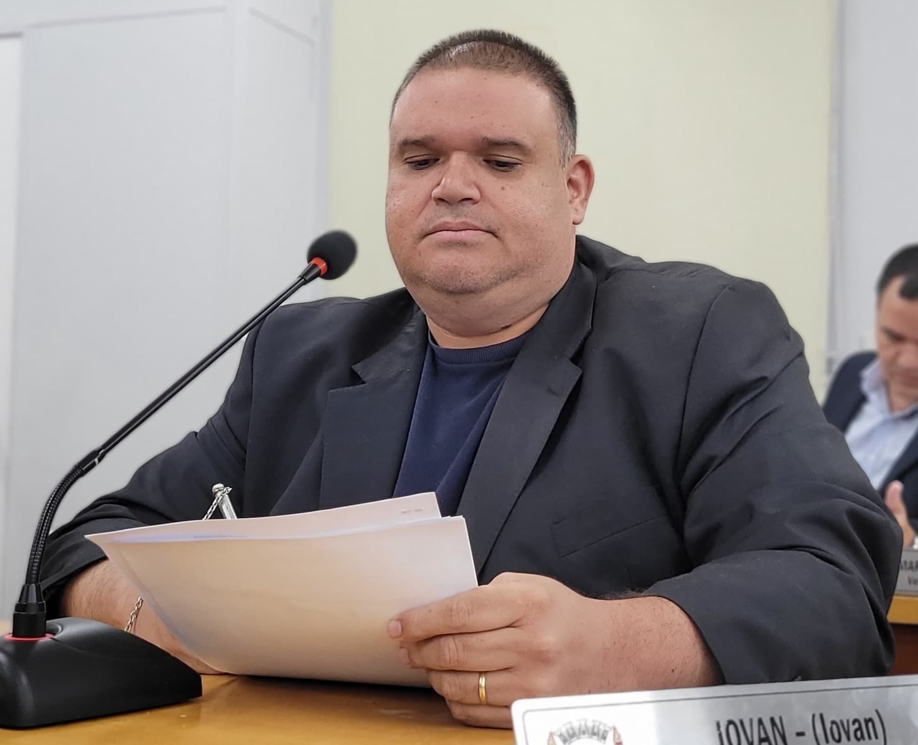 Jovan propõe implementação de políticas educacionais inovadoras em Corumbá