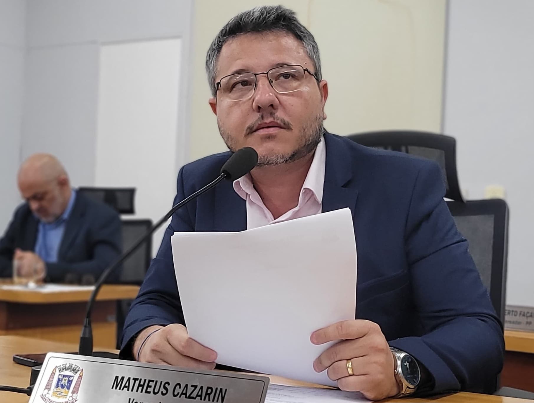 Cazarin pede providências para retomada das obras do Centro de Saúde da Mulher