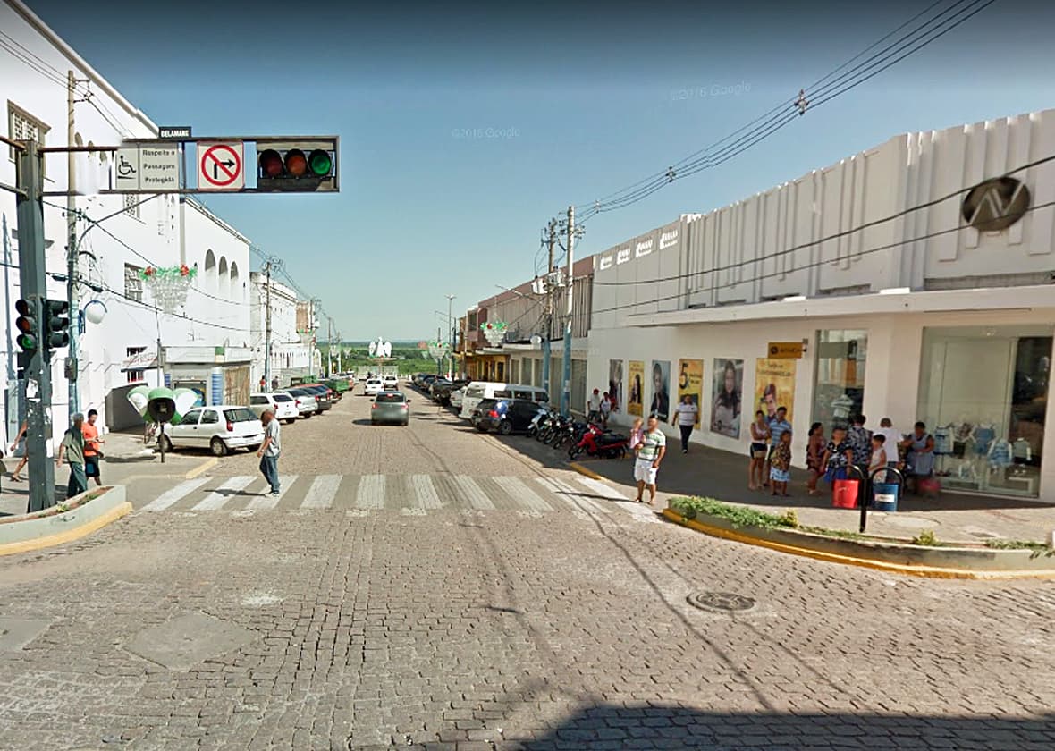 Bertini sugere estacionamentos exclusivos de motos e pontos de moto-taxi