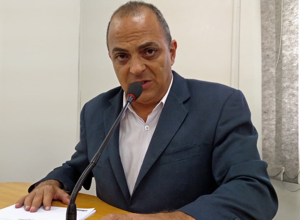 Yussef pede informações sobre o Centro de Especialidades Odontológica