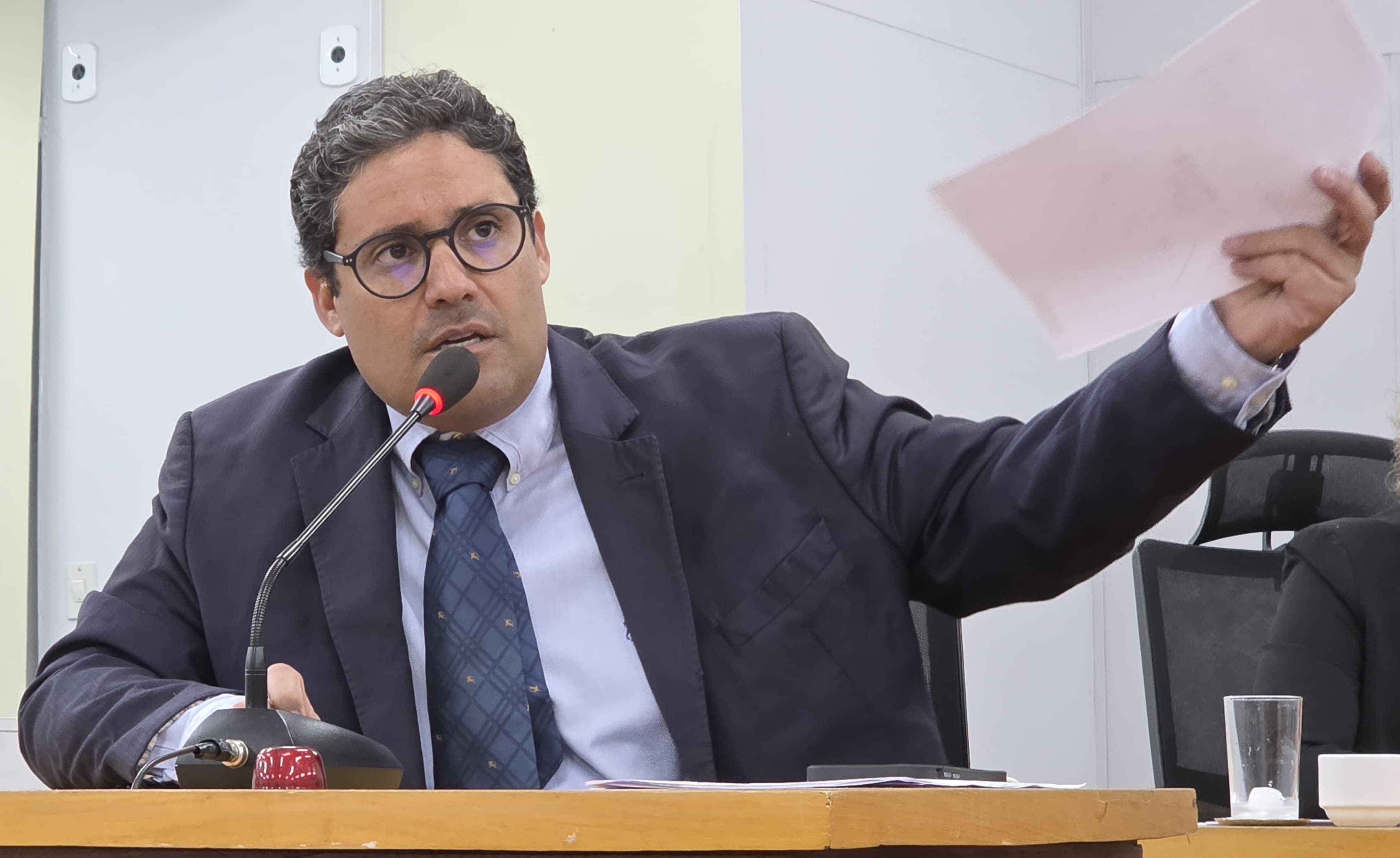 Chicão pede informações sobre investimentos da Agems e da Andorinha em Corumbá