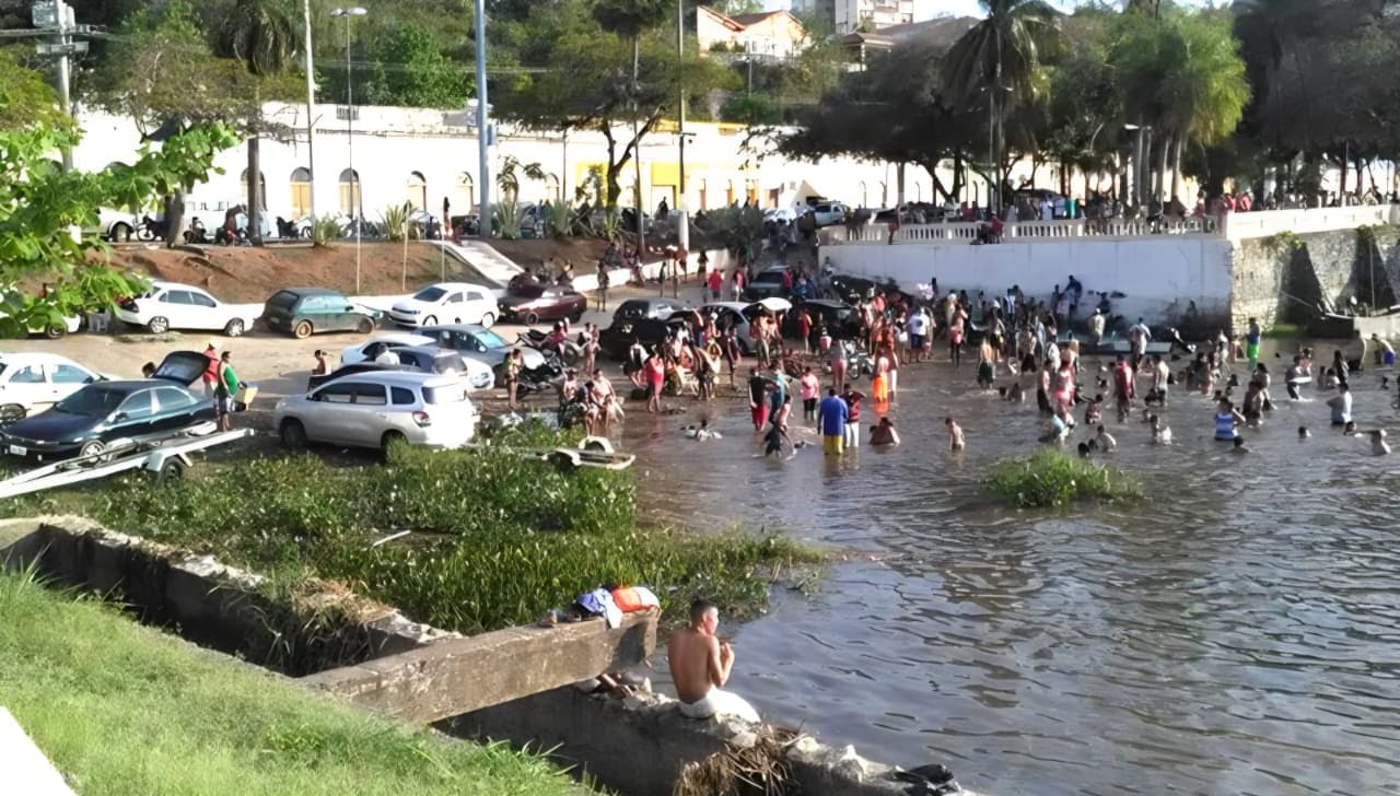 Cazarin diz que é preciso disciplinar a movimentação de veículos e pessoas no Porto Geral