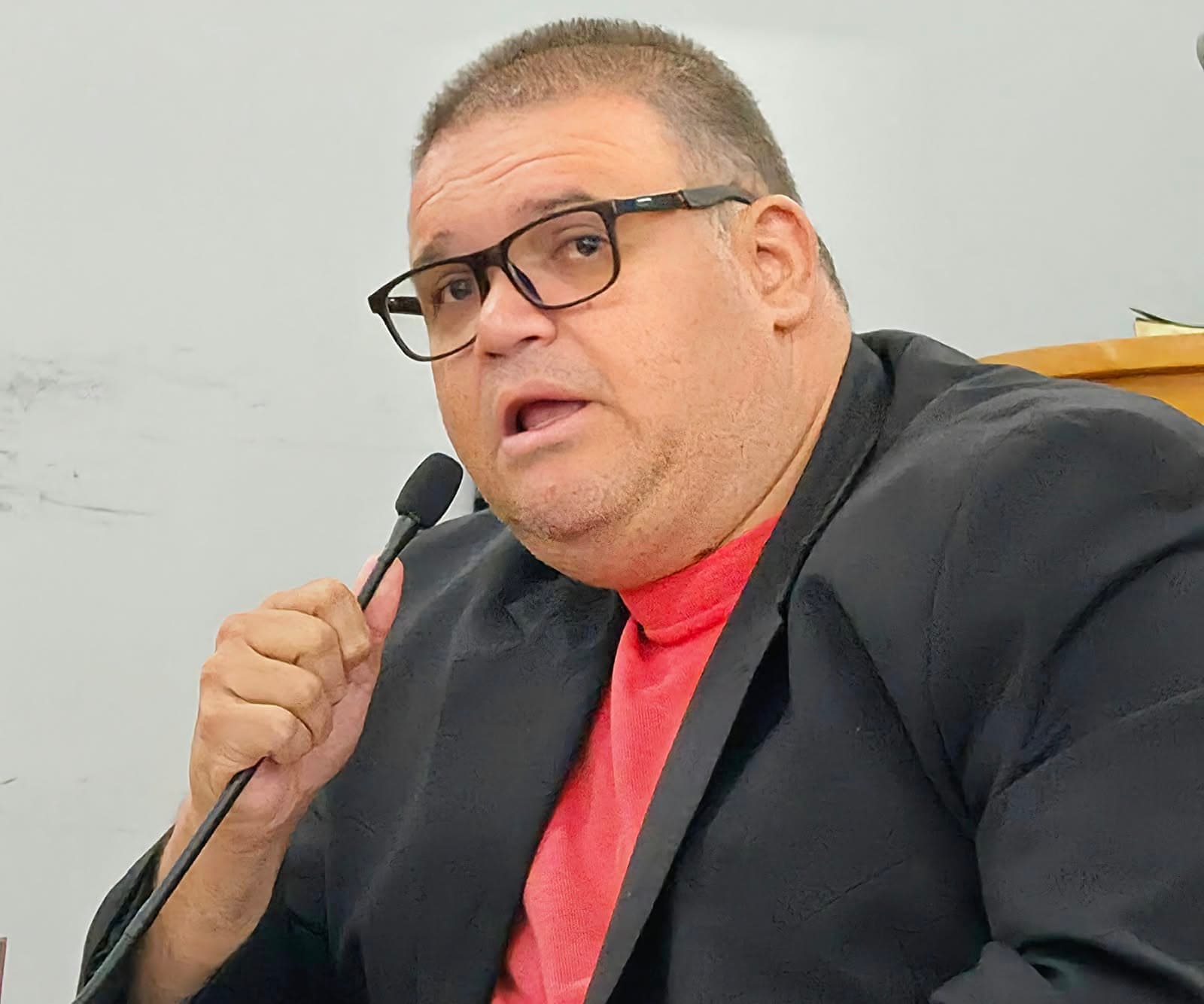 Jovan diz que é preciso fortalecer os serviços públicos de saúde mental em Corumbá