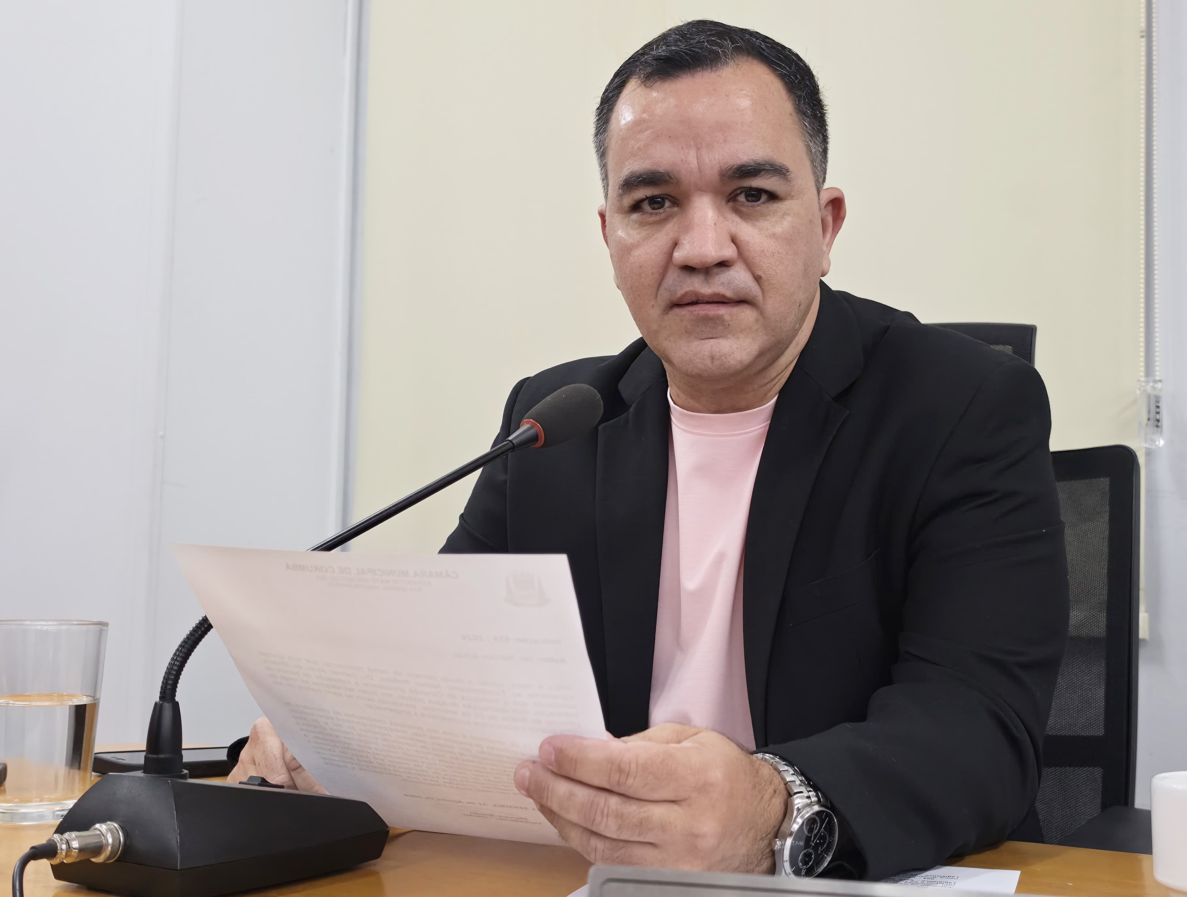 Marcelo solicita pontos de distribuição de água potável durante desfile de aniversário da cidade