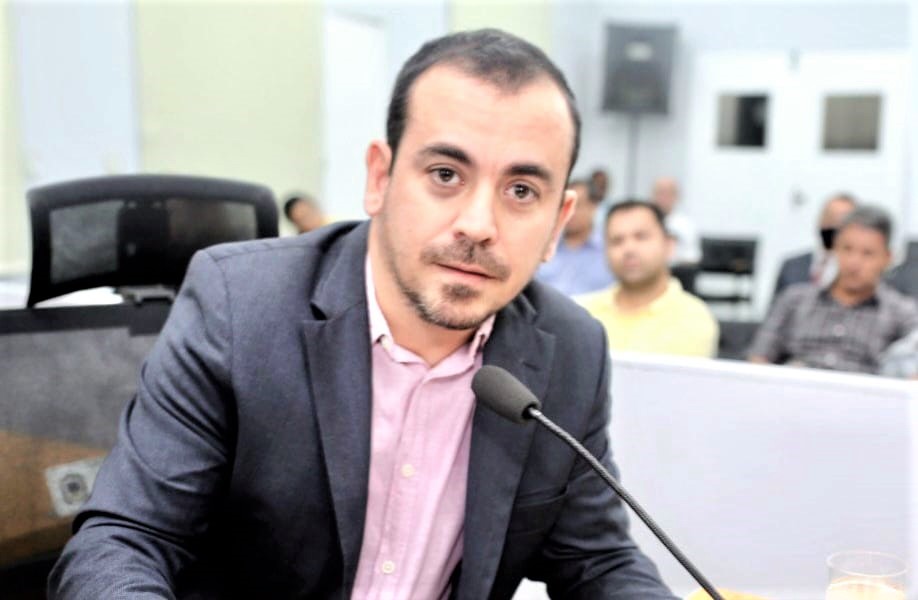 Recuperação de escadinha que liga Generoso à Cervejaria é solicitada na Câmara