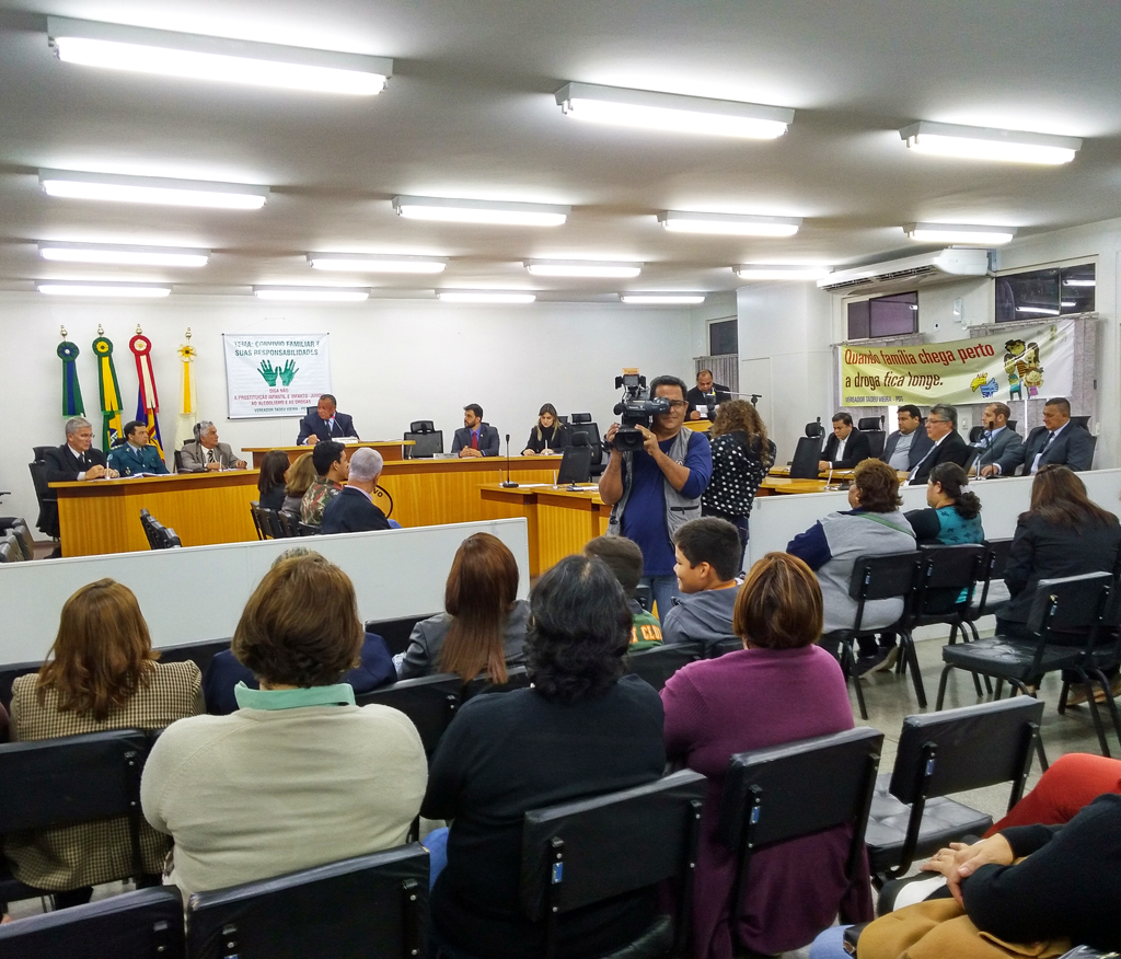 Em audiência, autoridades pregam união no combate às drogas e prostituição infantil
