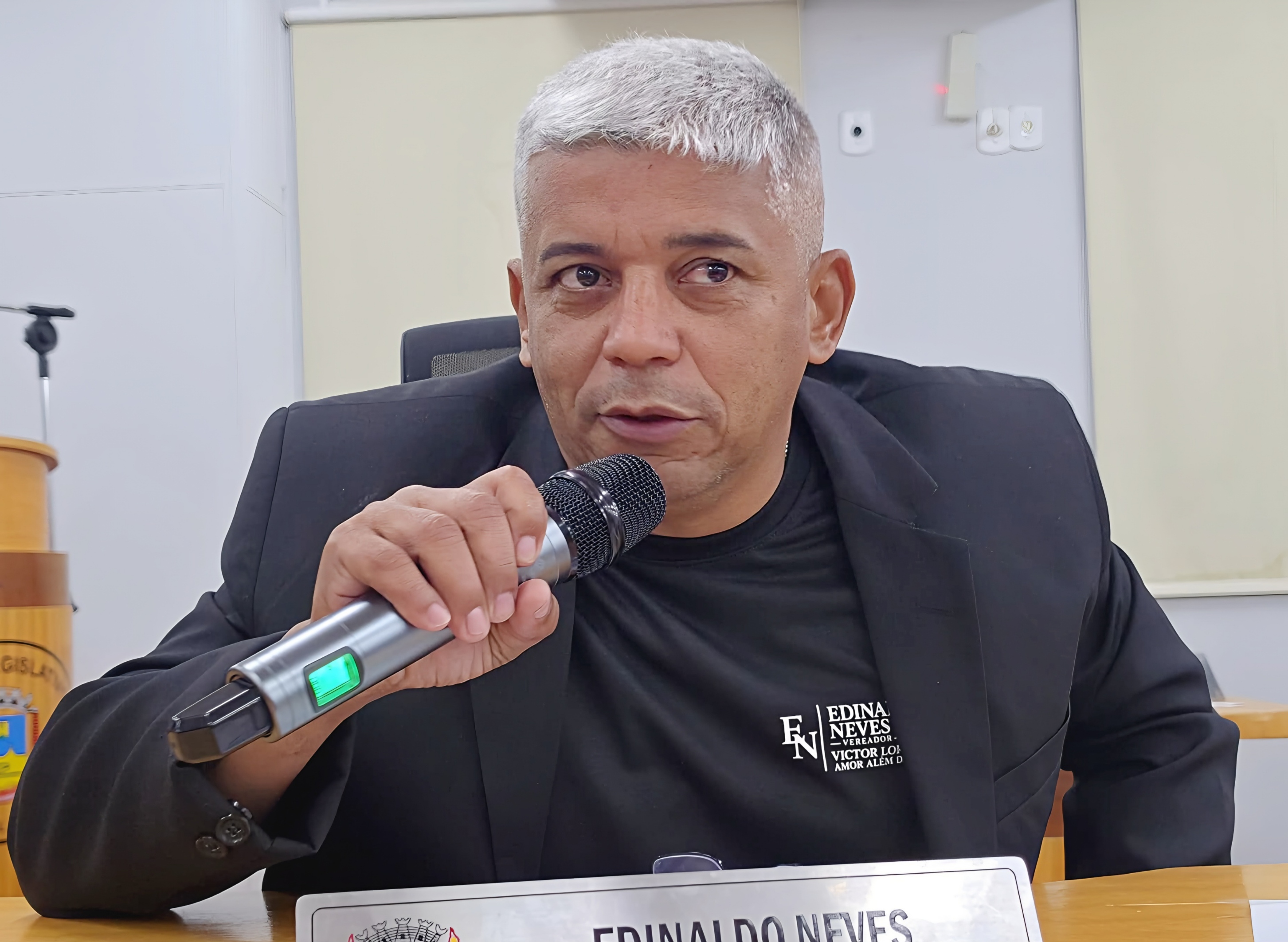 Edinaldo diz que é preciso reativar o antigo ponto de ônibus na fronteira